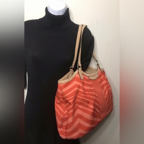 COACH Animal Print Handbag -Brand New Never Used - Picture 13 of 14